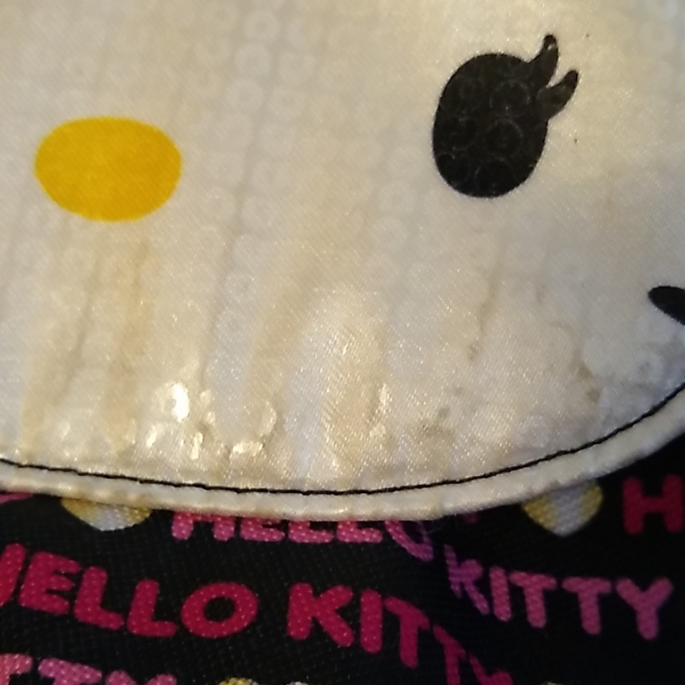Hello Kitty Mini Backpack - Picture 6 of 6